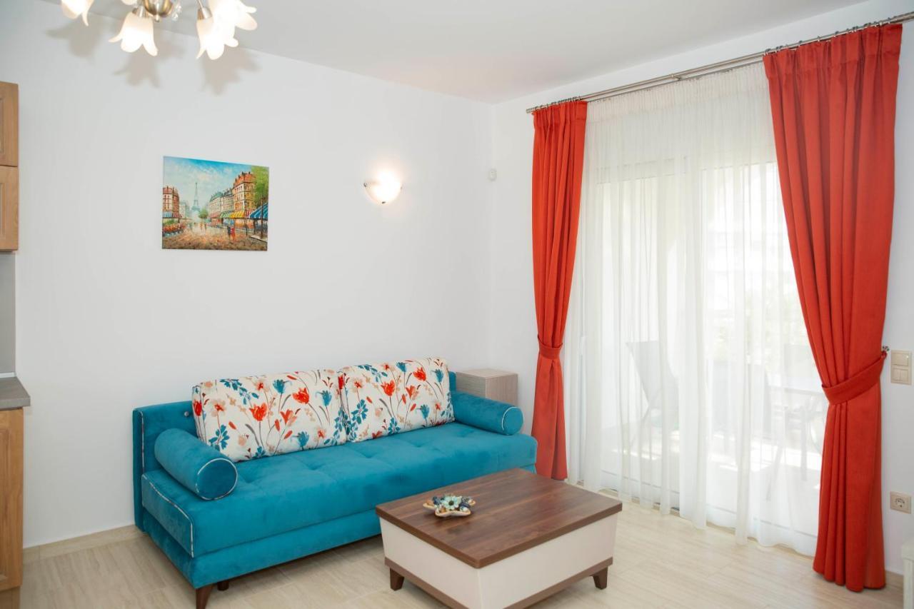 Haraki Bay Hotel And Luxury Apartments Charaki Exterior foto